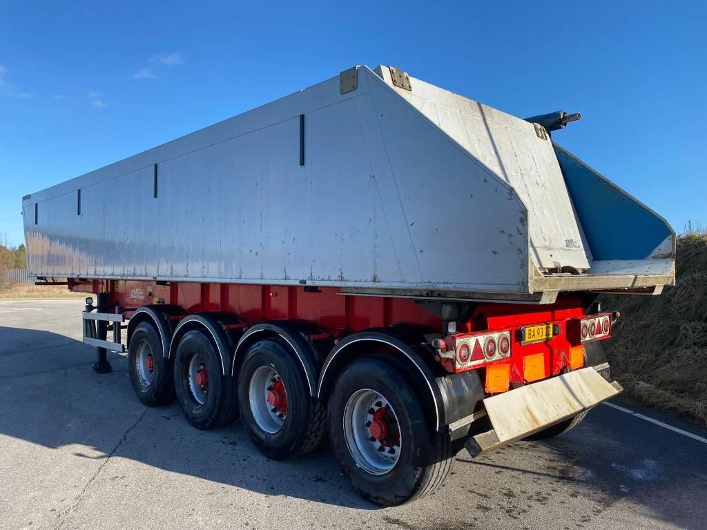 AMT t736 Semi-trailer med tip