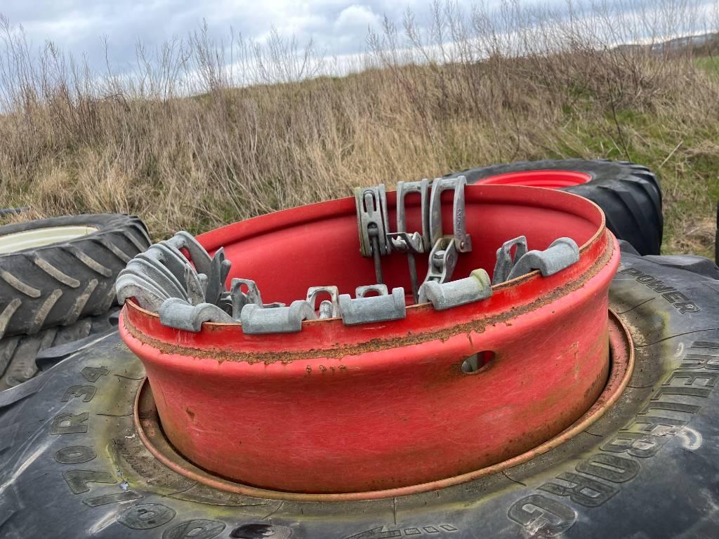 Trelleborg 710/75-42 & 600/70-34 Tyres, wheels and rims