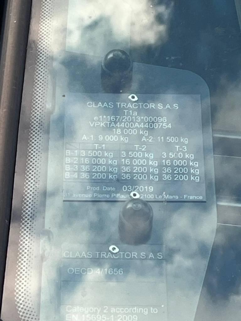 CLAAS Axion 920 Trattori