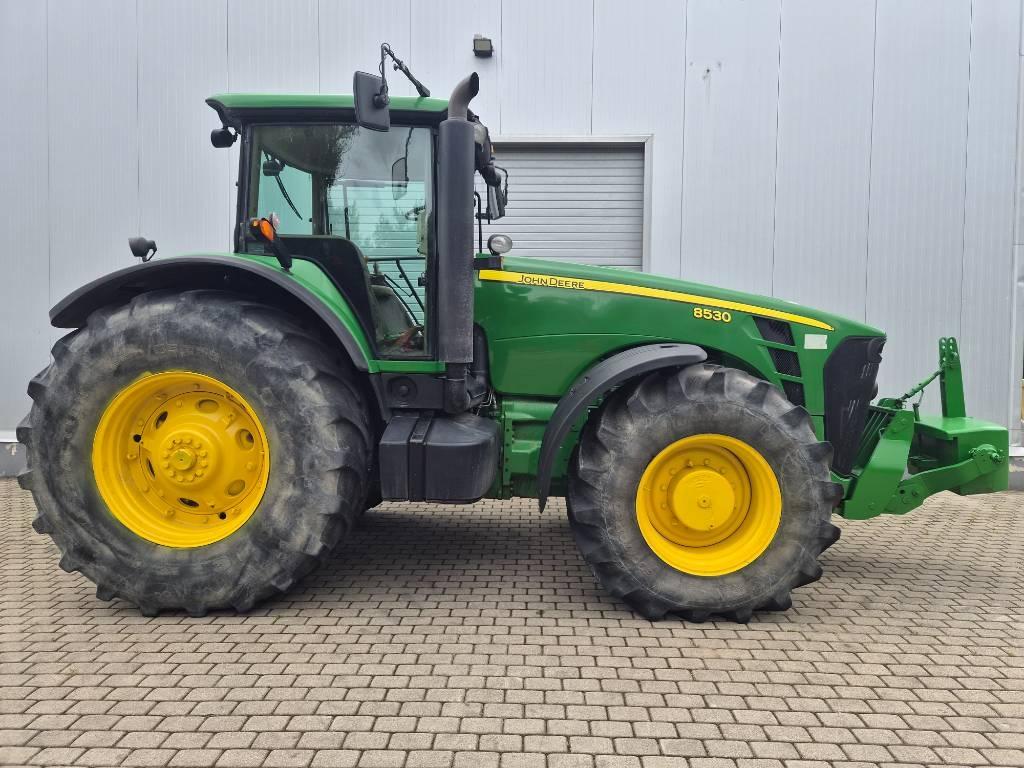 John Deere 8530 Traktori