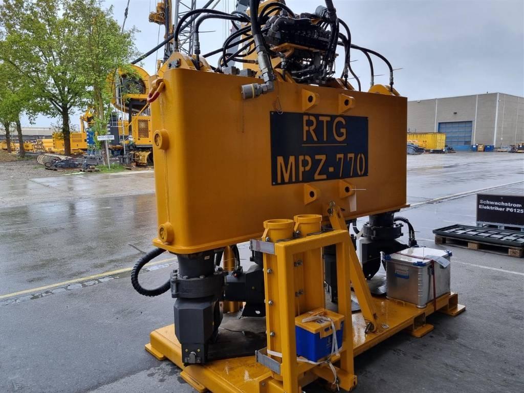 Bauer / RTG Spundwandpresse MP U 600 Piling rigs