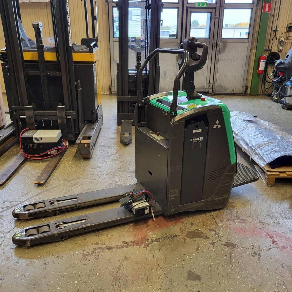 Mitsubishi PBV20N3 Låglyftare 2000 kg HYRKÖP Low lifter with platform