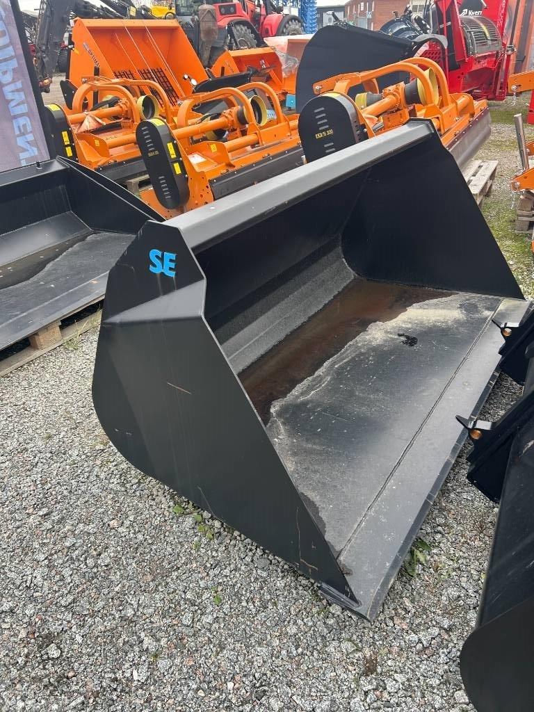 SE Equipment  Lättmaterialskopa 200cm EURO Lastarredskap