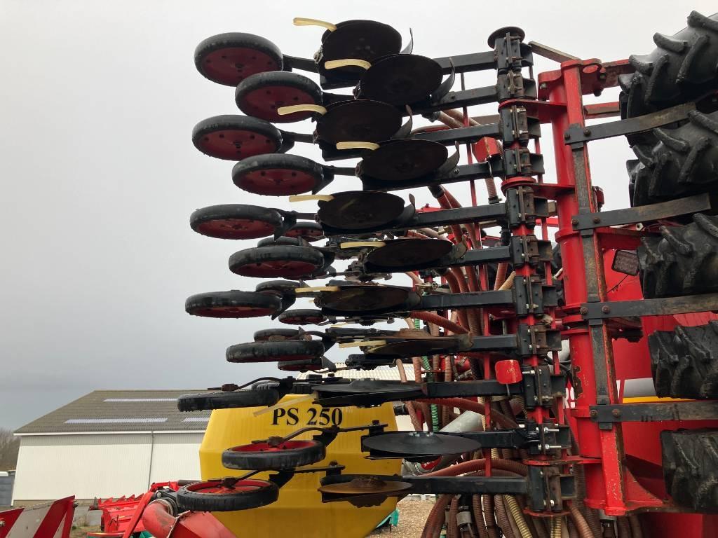 Horsch Pronto 6 DC Perforatrici