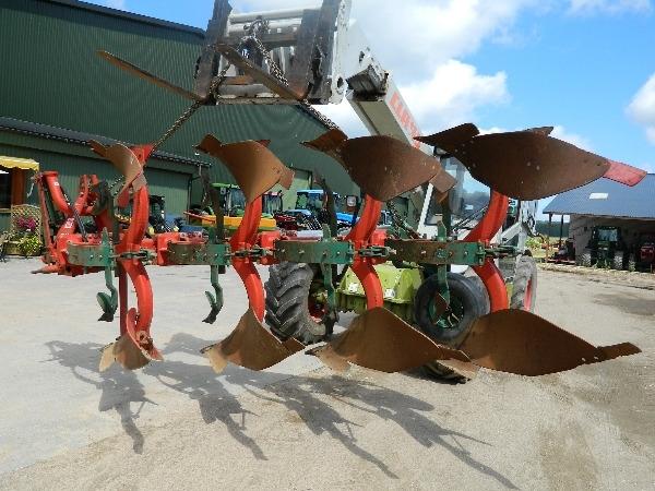 Kverneland 4 Maiņvērsējarkli