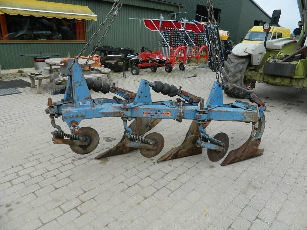 Överum 3 Parastie arkli