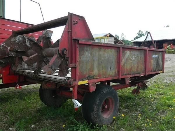 JF ST55 Mēslojuma izkliedētājs