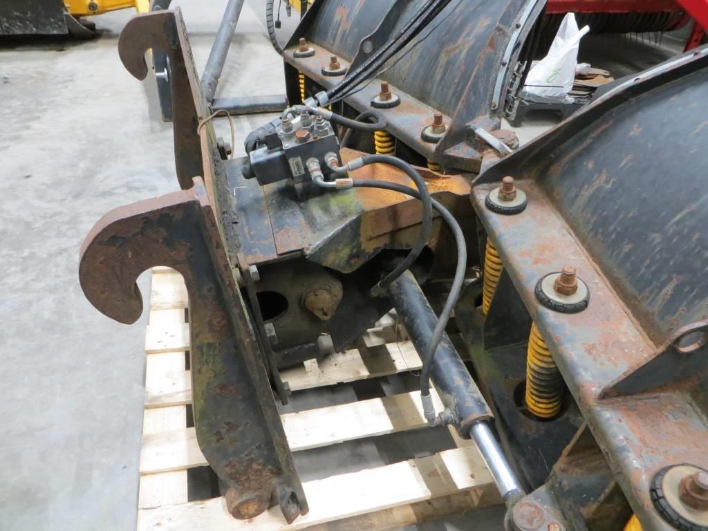 Pome 280 Schneeschilde und -pflüge