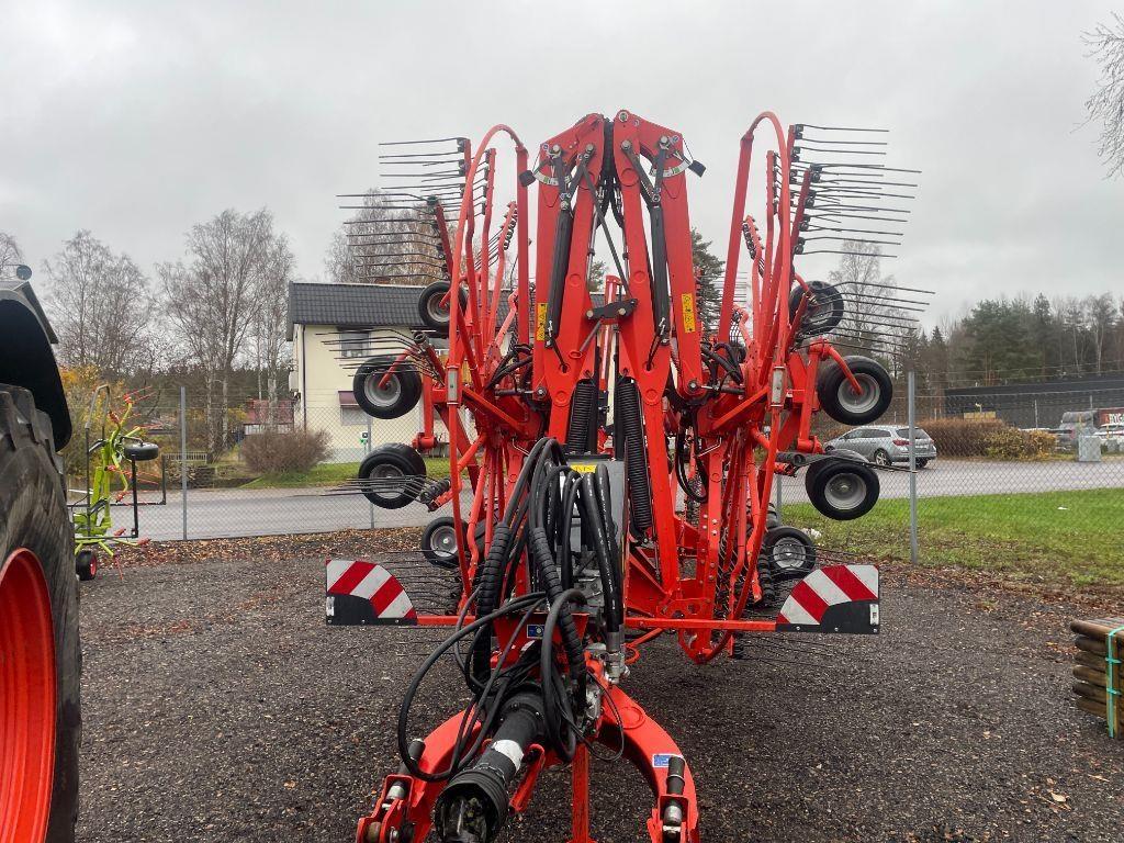 Kuhn GA 15131 Windrowers