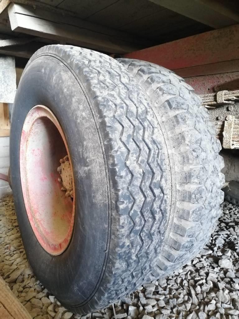  omatekoinen kippivaunu Kippanhänger