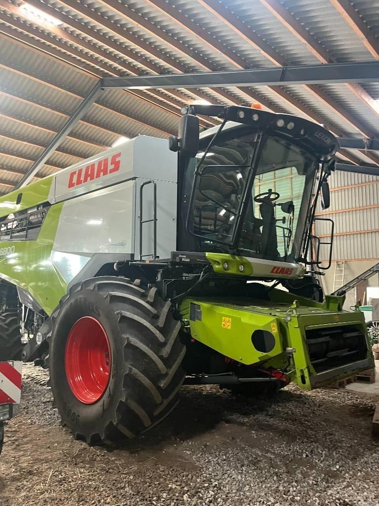 CLAAS Lexion 6800 Mietitrebbiatrici