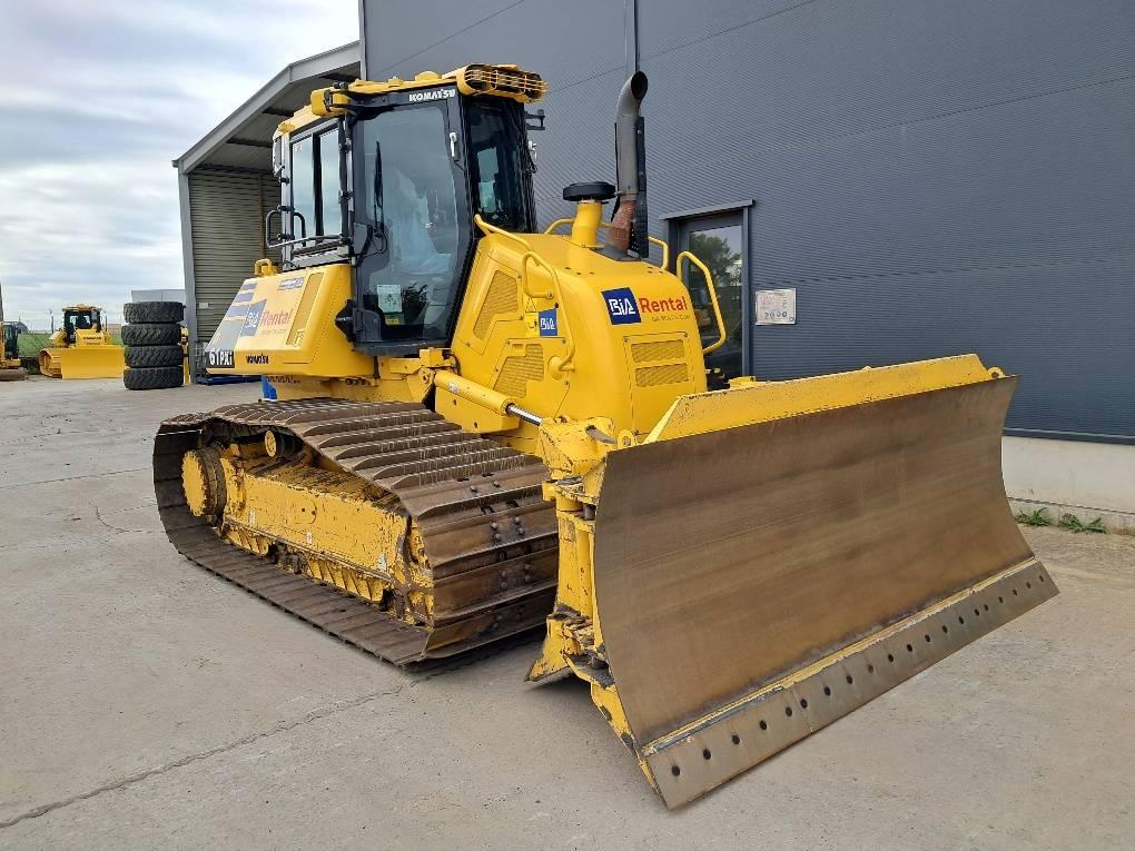 Komatsu D61PXI-24E0 Crawler dozers