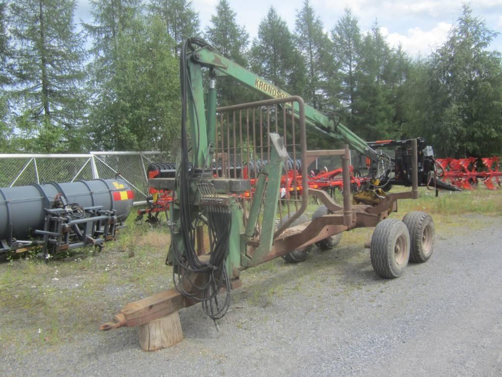 Kronos 2400 + metsävaunu Forest trailers