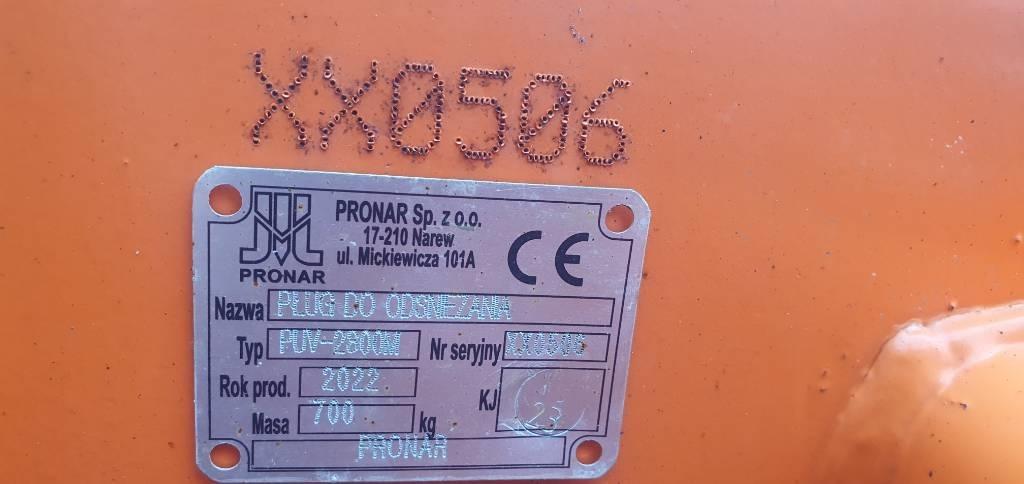 Pronar PUV 2800 M Snow blades and plows