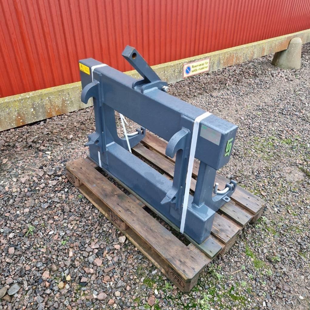 LST Adapter Front loader accessories