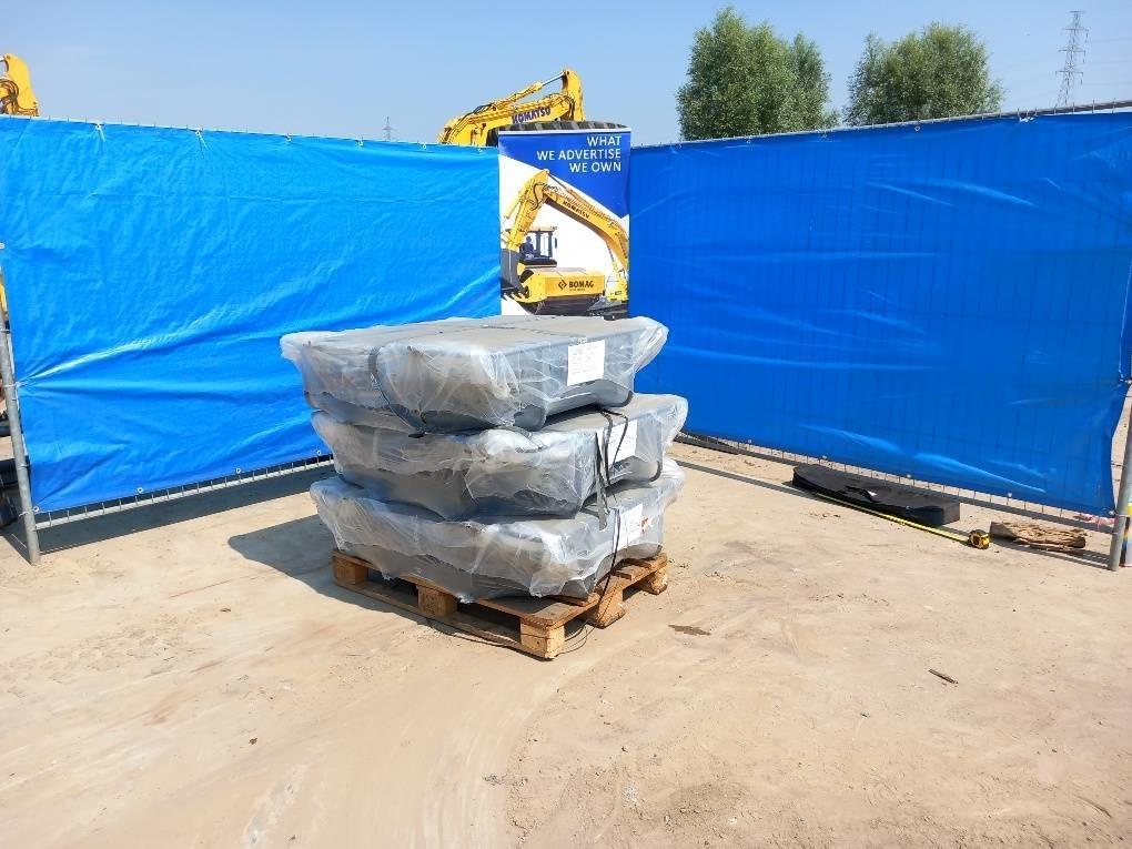 Komatsu PC210 VANDAL PROTECTION Other components