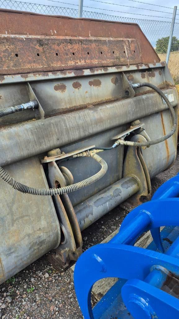Volvo Högtippande skopa Lastarredskap