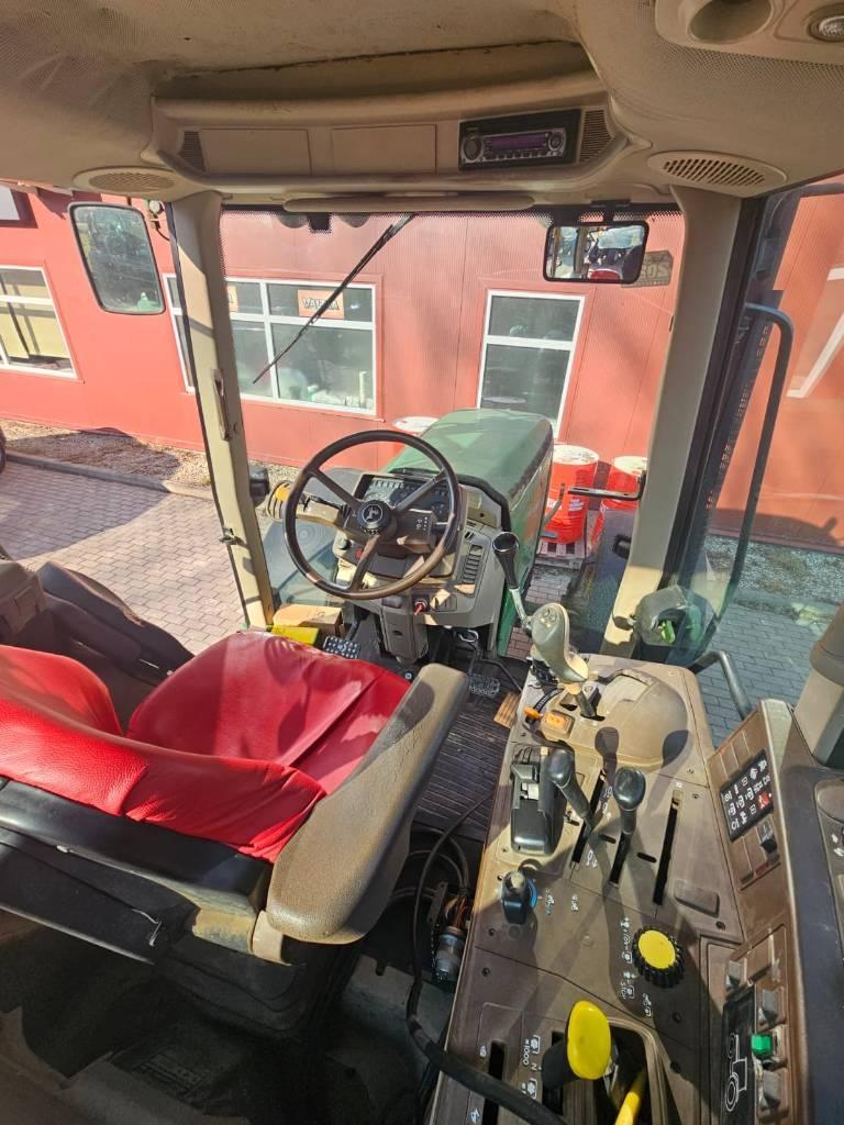 John Deere 6820 Traktori