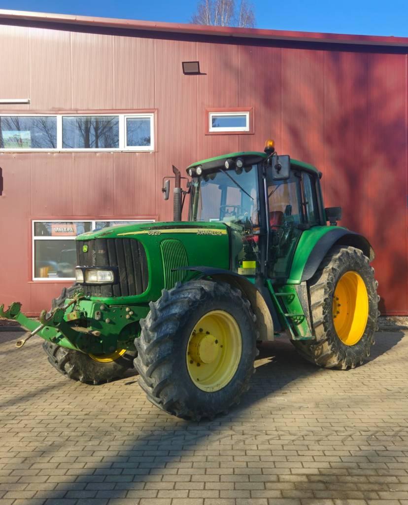 John Deere 6820 Traktori