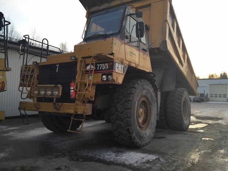 CAT 775 D Gruvtruck