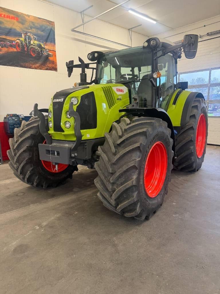 CLAAS Arion 470 Tractors