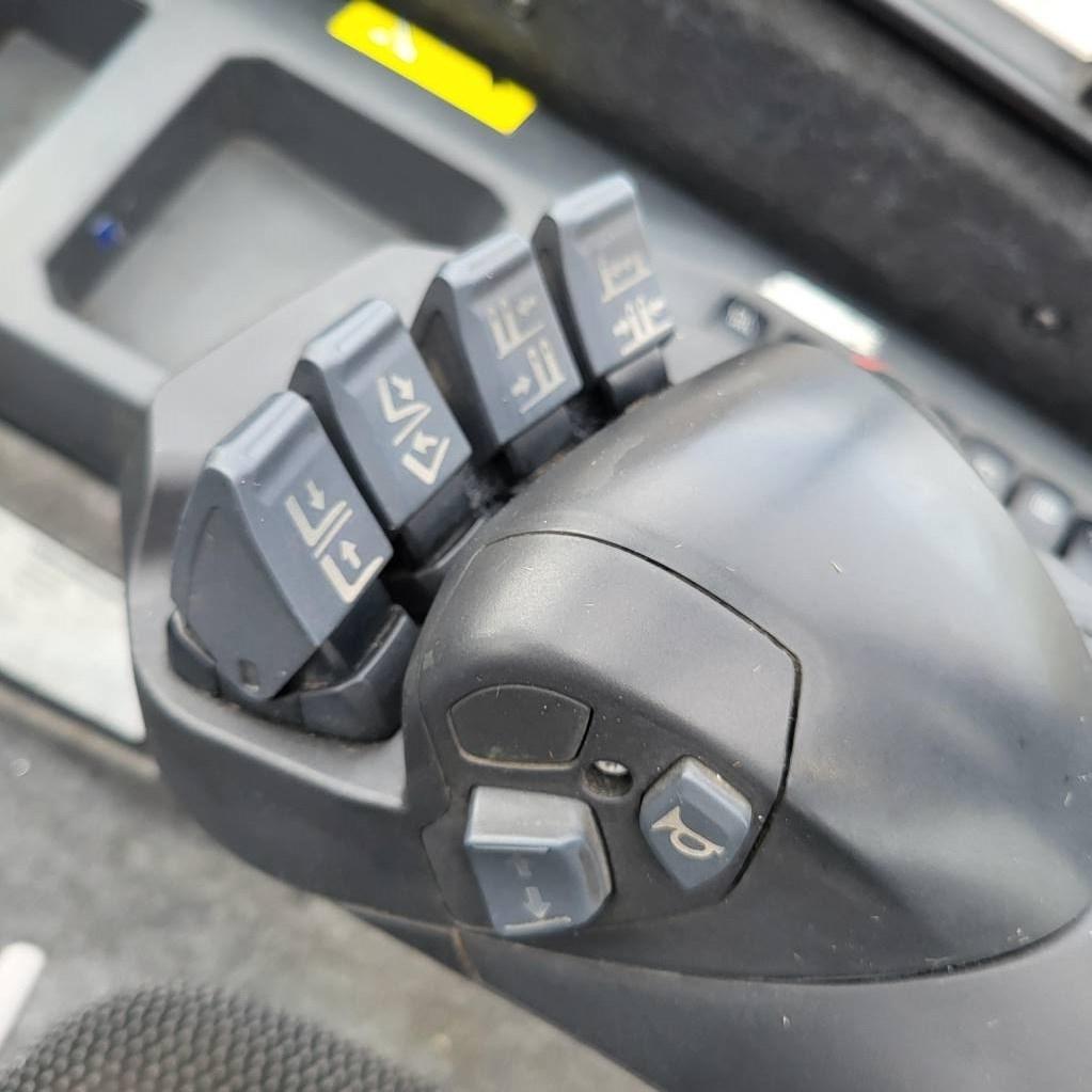 CAT EP35N 3500 kg 5500 mm HYRKÖP Electric forklift trucks