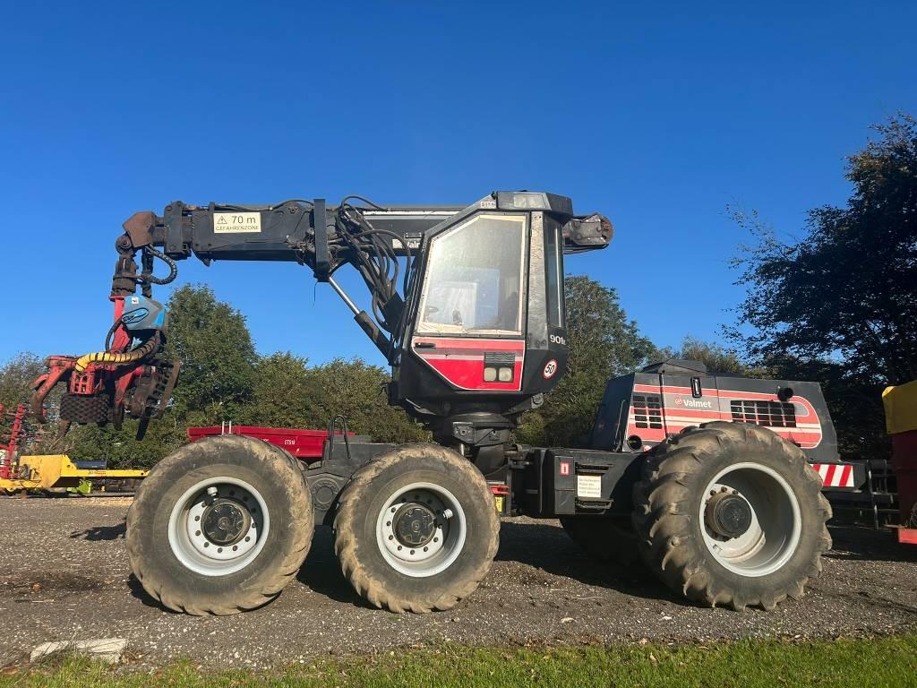 Valmet 901 Harvesters