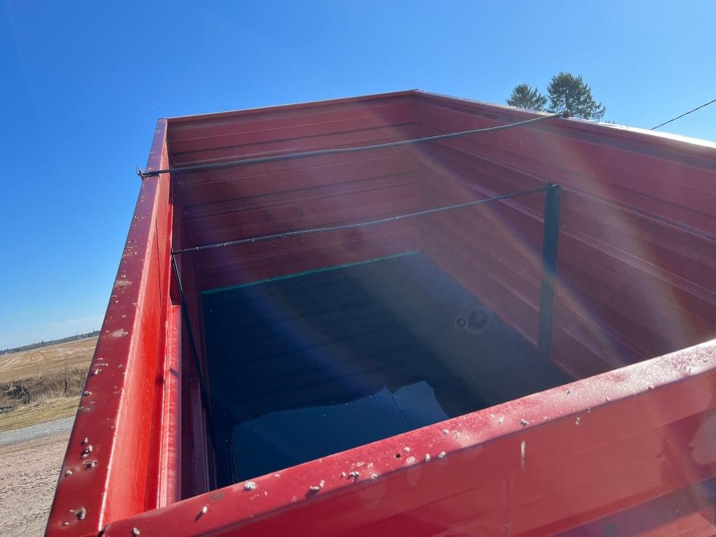 Tuhti W120 Tipper trailers