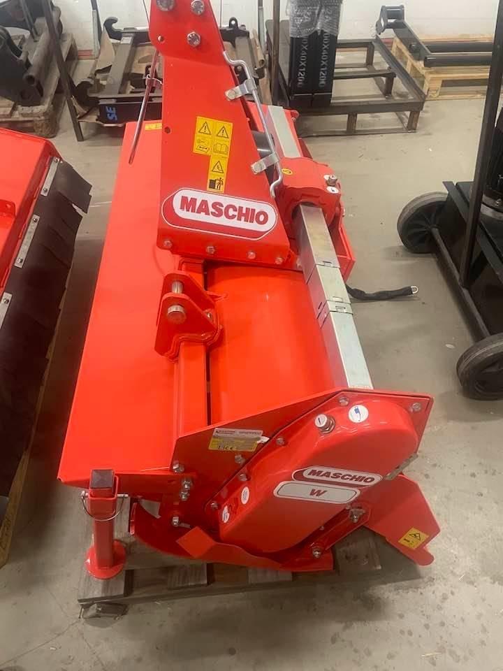 Maschio Jordfräs med kvalitet och styrka W 145 Kompakttraktor-tillbehör