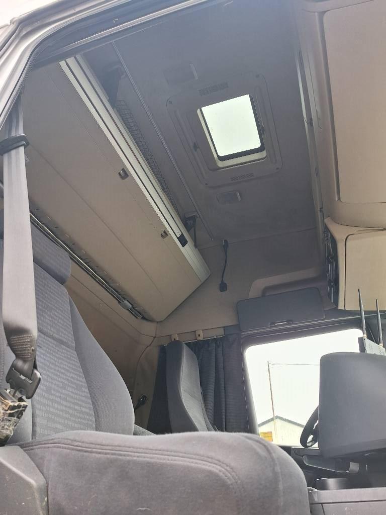 Scania R 420 Animal transport trucks