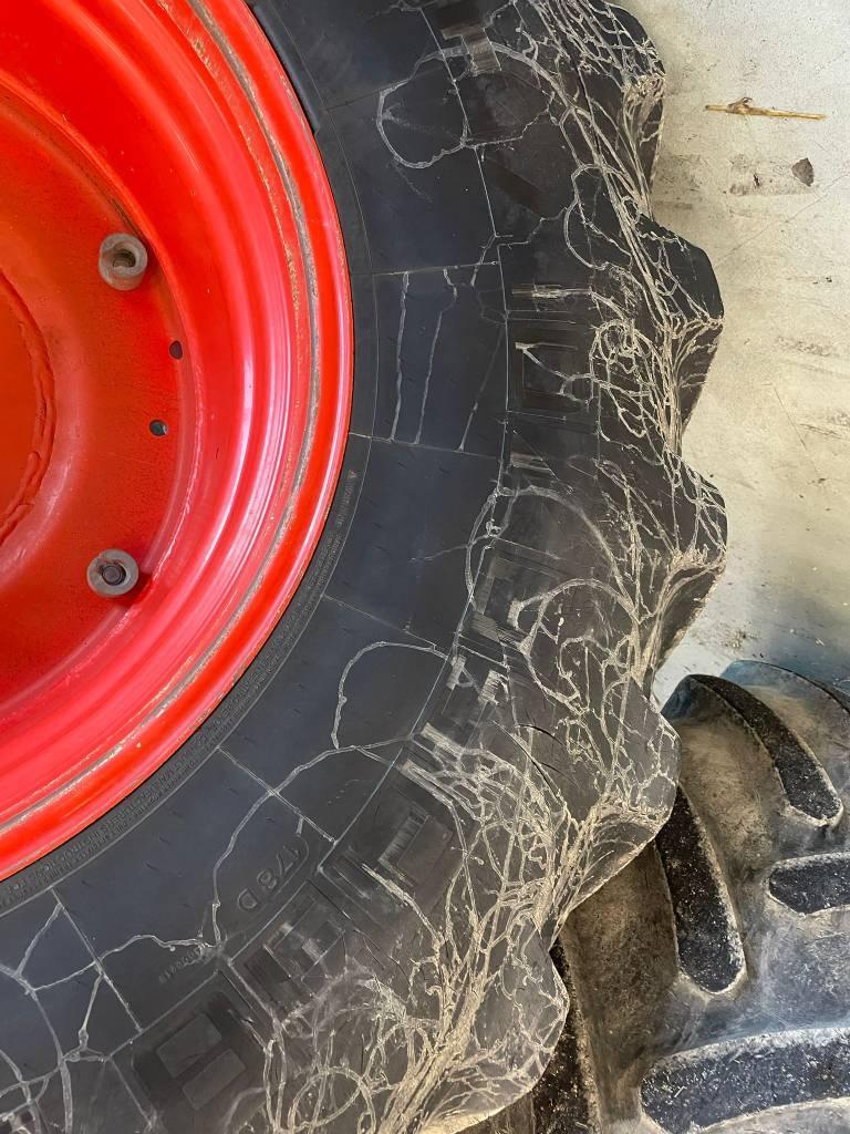 Michelin 710/85R38 Tyres, wheels and rims