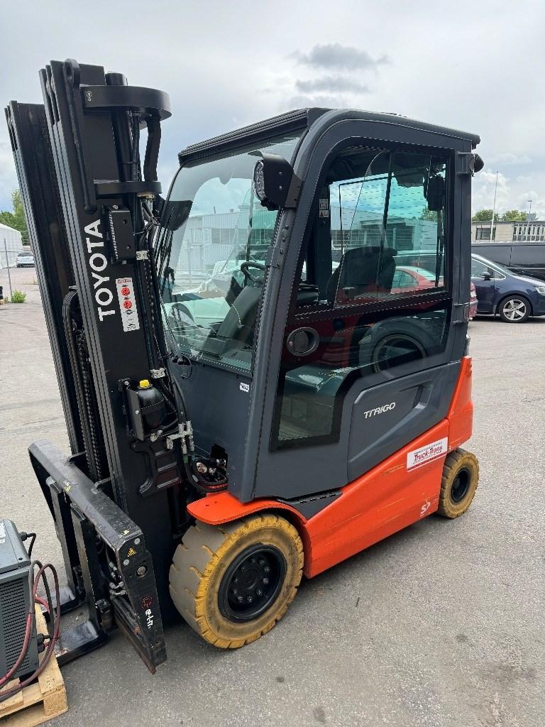 Toyota 9FBMK30T Electric forklifts