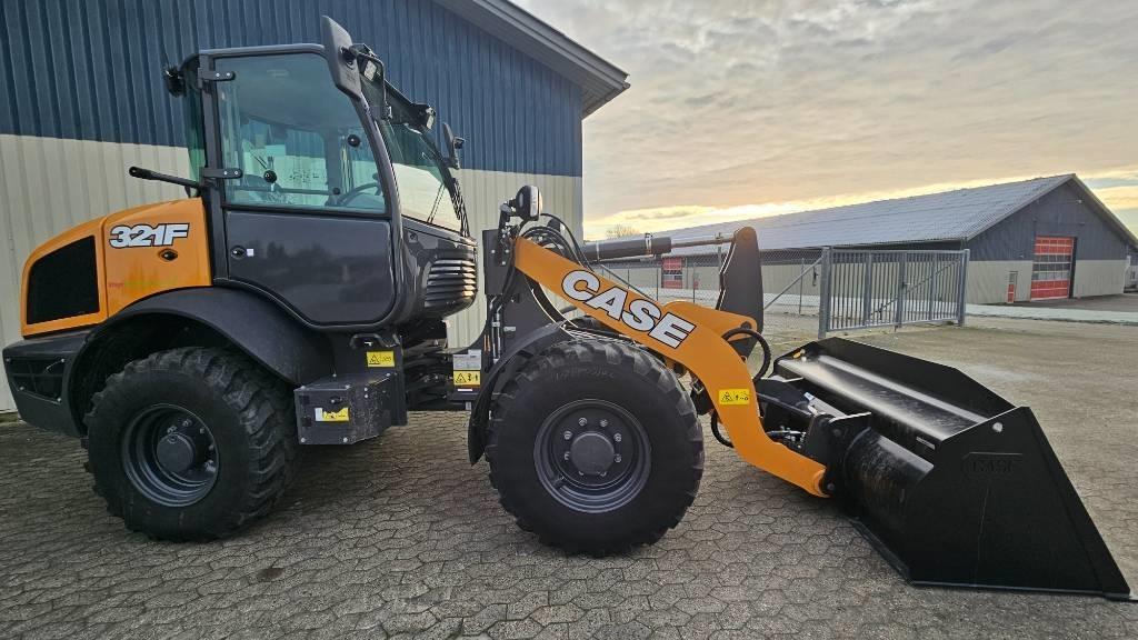 CASE 321 F Pale gommate
