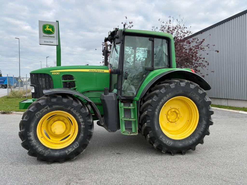 John Deere Traktor 6930 4 WD Traktorer
