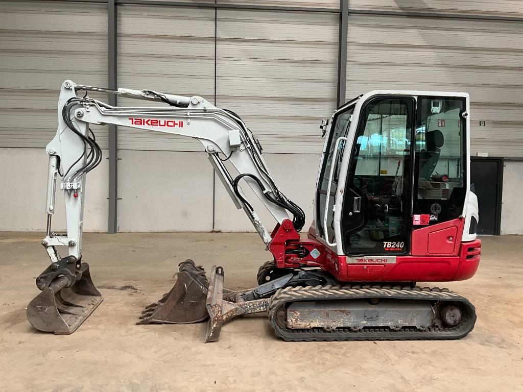 Takeuchi TB 240 Minibagger < 7t