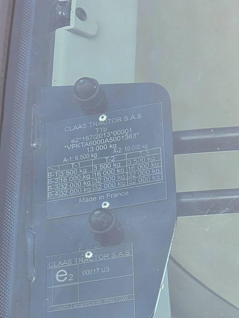 CLAAS Axion 830 CIS Traktoren