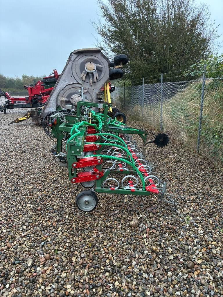 Thyregod TRV 8 Row crop cultivators