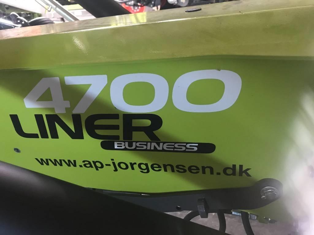 CLAAS Liner 4700 Ranghinatori
