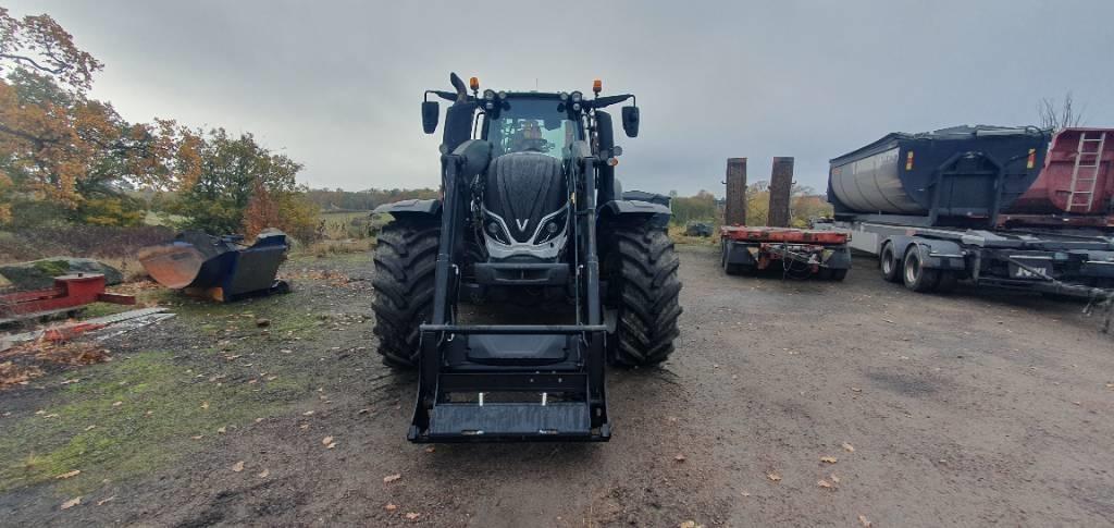 Valtra T 234 Versu Tractors