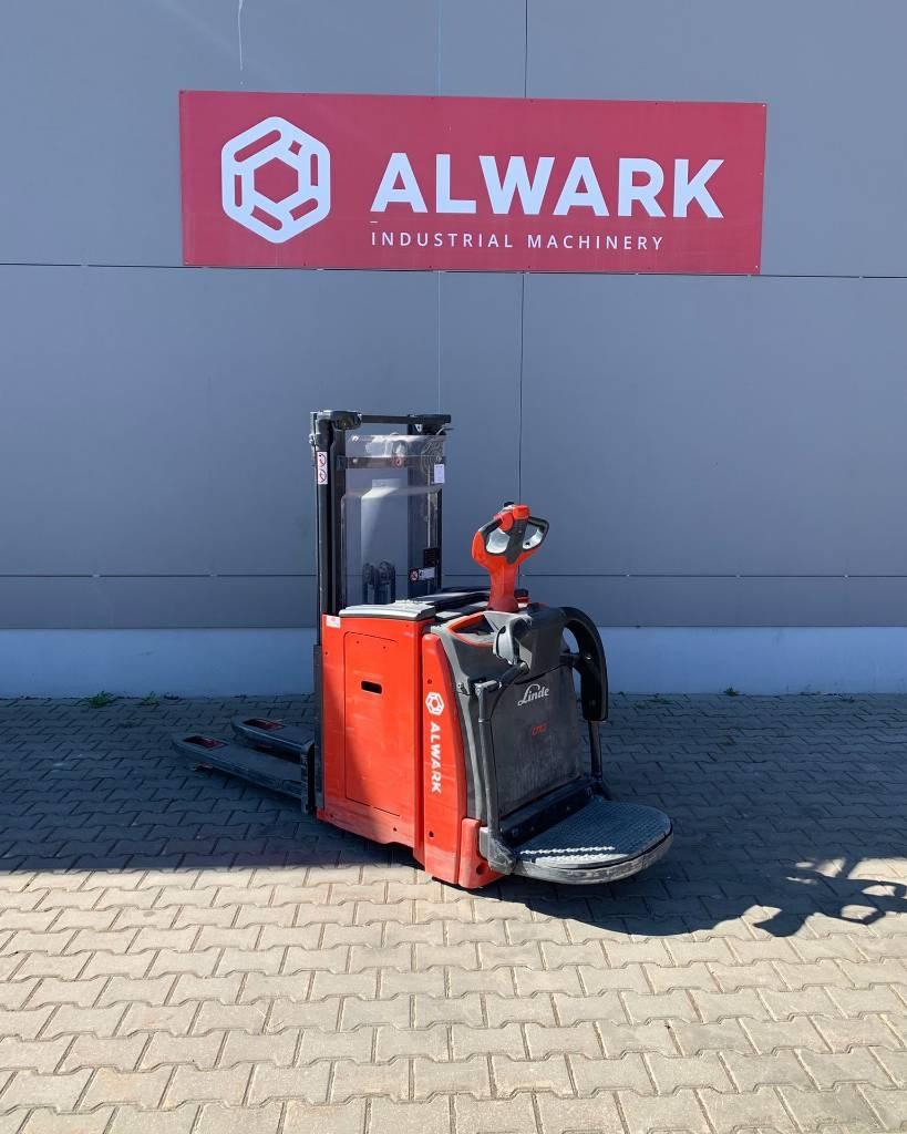 Linde D 10 AP Platform stackers