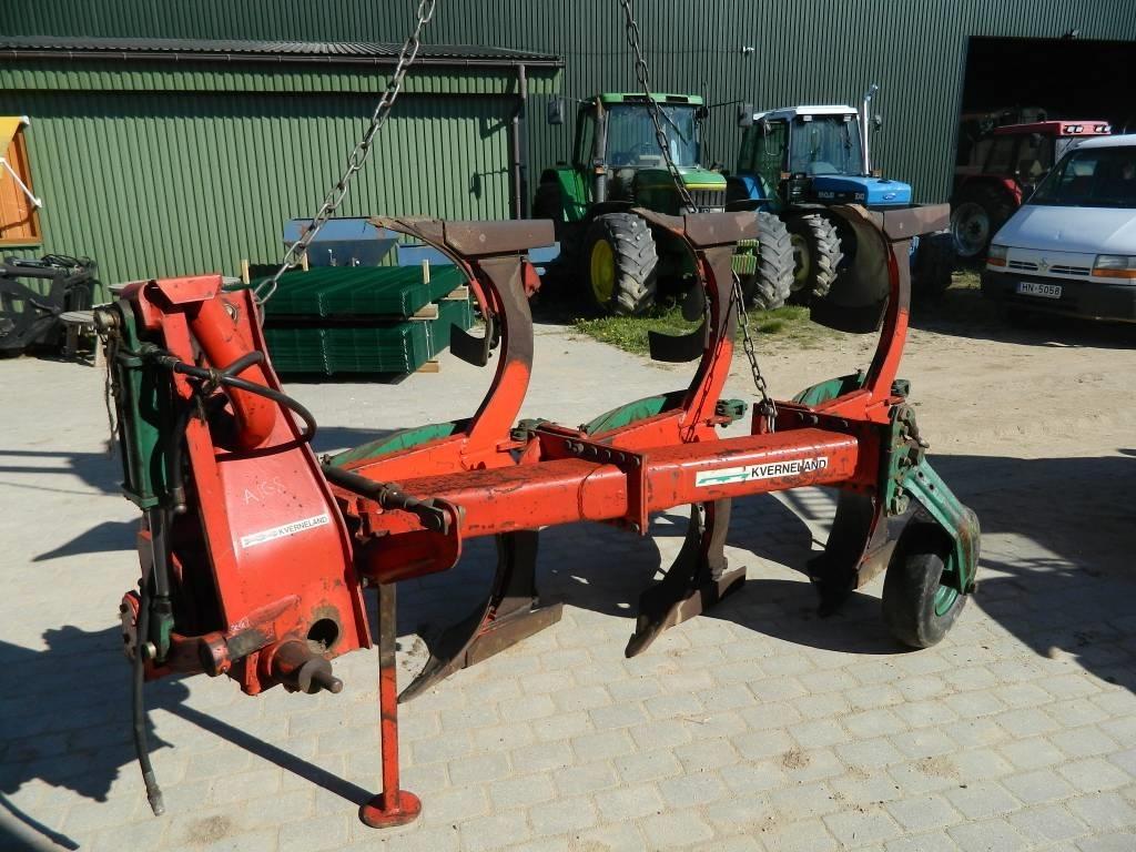 Kverneland 3 Maiņvērsējarkli