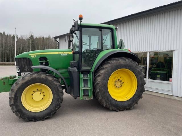 John Deere 7430 Premium AQ Traktorer