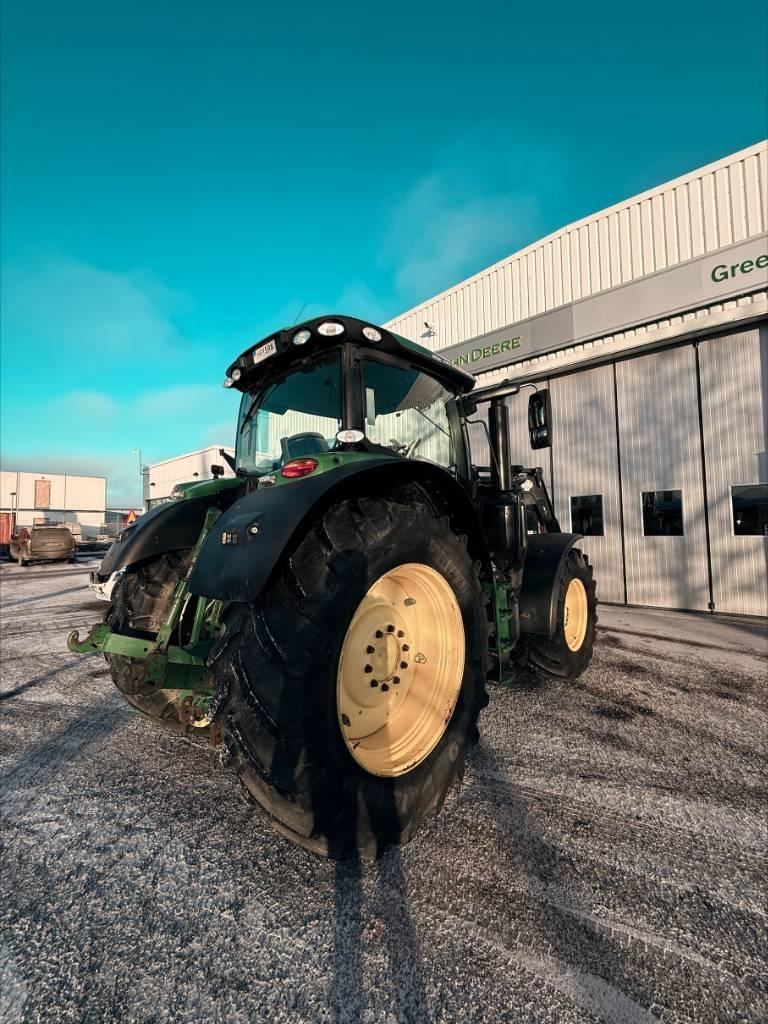 John Deere 6215R AP Traktorer