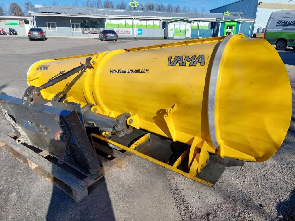 Vama 3200 Snow blades and plows
