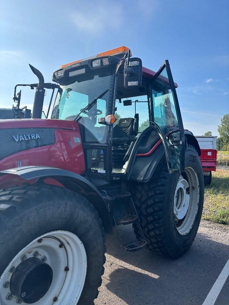 Valtra 191 HITECH Tractors