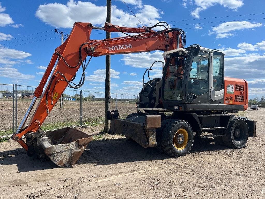 Hitachi ZX 140 W-3 Koparki kołowe