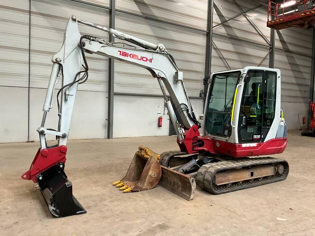 Takeuchi TB 250 Minibagger < 7t