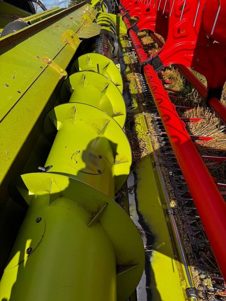 CLAAS Lexion 6700 Combine harvesters
