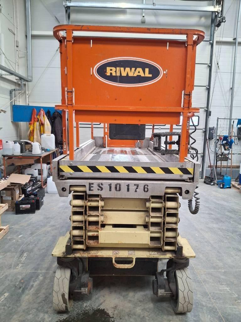 JLG 3246 ES Škaraste platforme