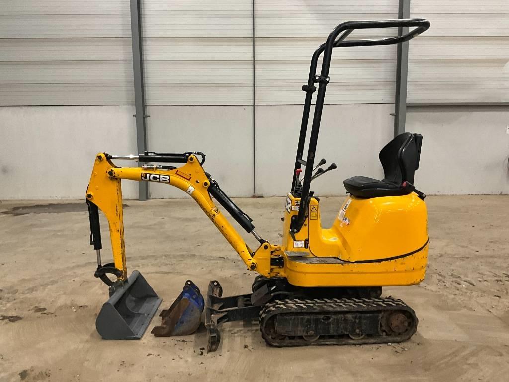 JCB 8008 CTS Miniescavatori